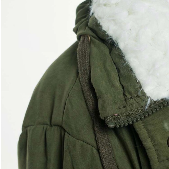 Army Green fur-lined Wide Collar Jacket - Picture 8 of 10